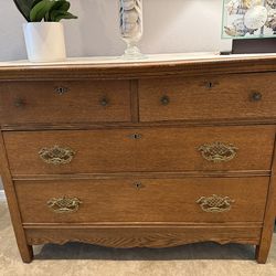 Unique Rare Vintage Tiger Oak Dresser