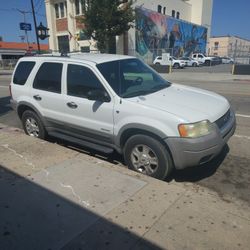 2002 FORD ESCAPE SUV 