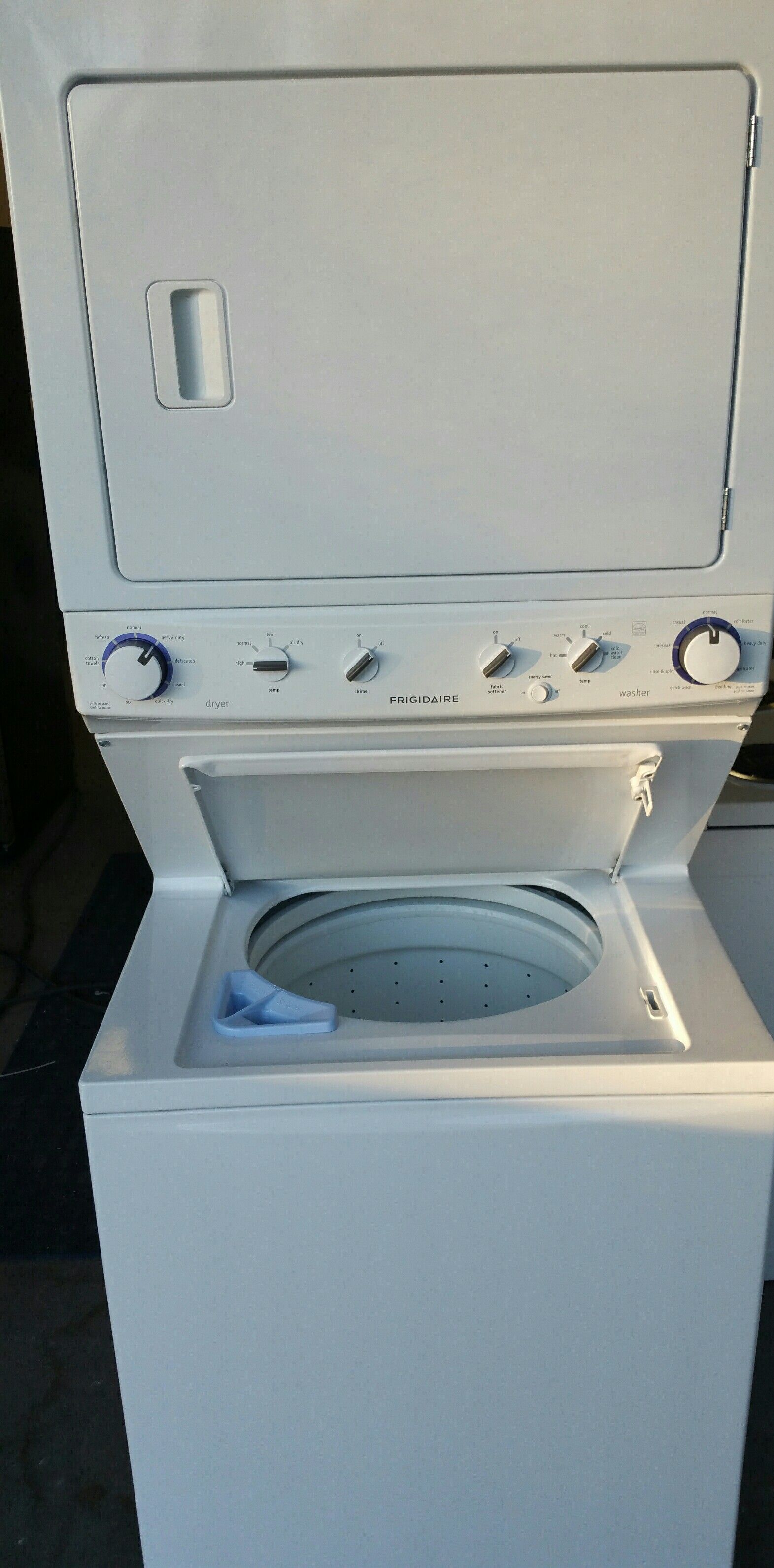 Stackable frigidaire washer dryer outlet