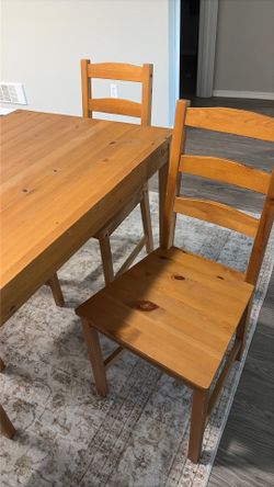 Dining Table with 4 Chairs