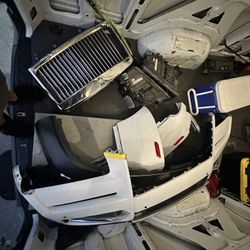 Rolls Royce Cullinan Front Parts