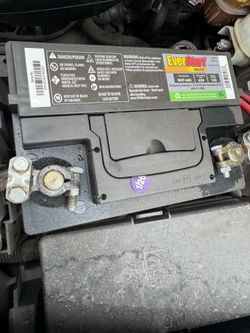 EverstartMaxx car battery-Hardly used