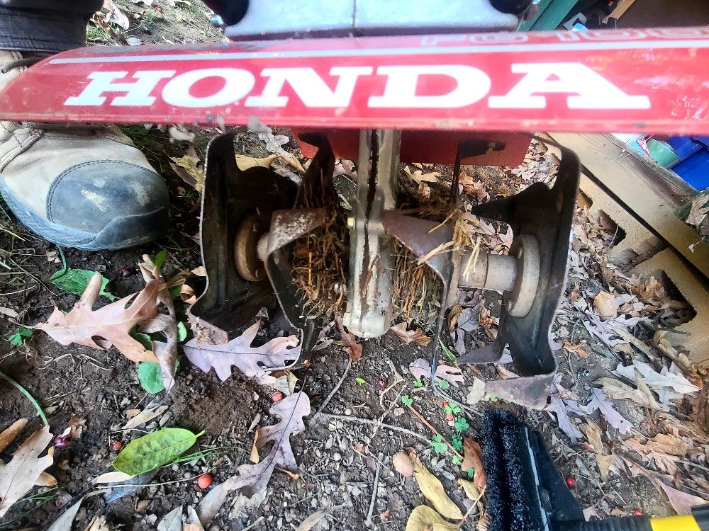 Honda Tiller - Gas