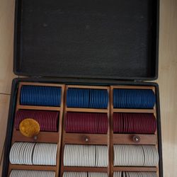 Vintage Poker Chip Set
