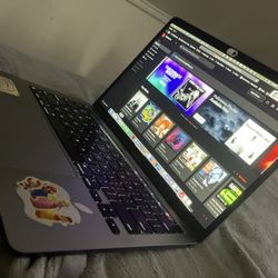 2022 Apple MacBook Pro with Apple M2 chip (13-inch, 8GB RAM, 256GB SSD Storage) (QWERTY English) Space Gray 