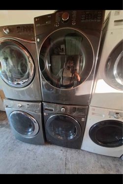 Washer and gas dryer