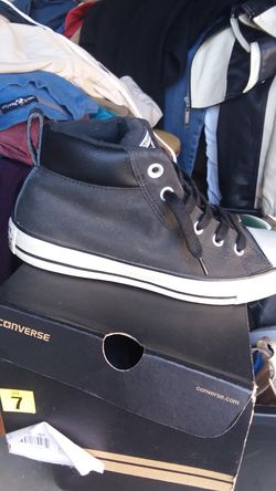 Converse men size 7