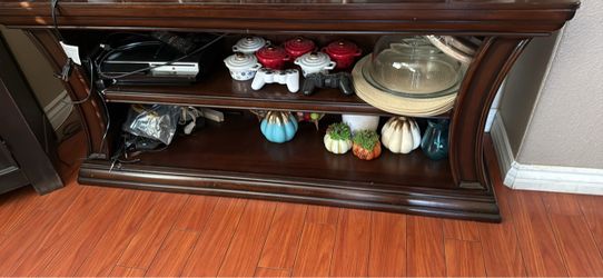 Moving sale