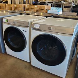 Samsung Washer and Dryer Gas Set