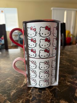 Hello Kitty Mug Set