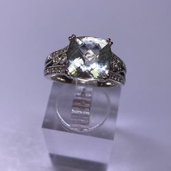 14k Green Quarts Ring 