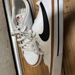 Nike Shoe 
