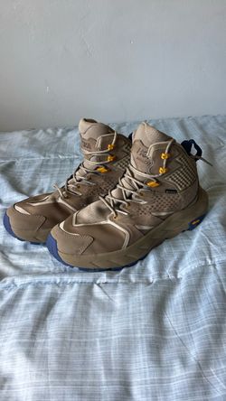 Hoka One One Anacapa - Men’s Size 9.5
