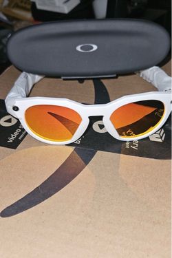 Oakley metas