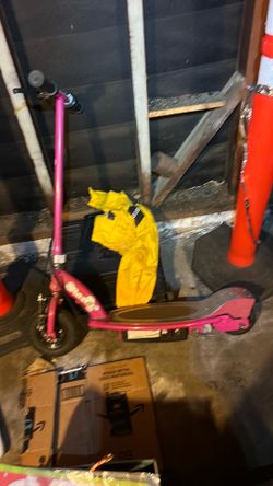 Razor E100 Electric Scooter