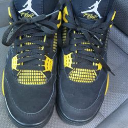 Jordan 4 Yellow Thunder 