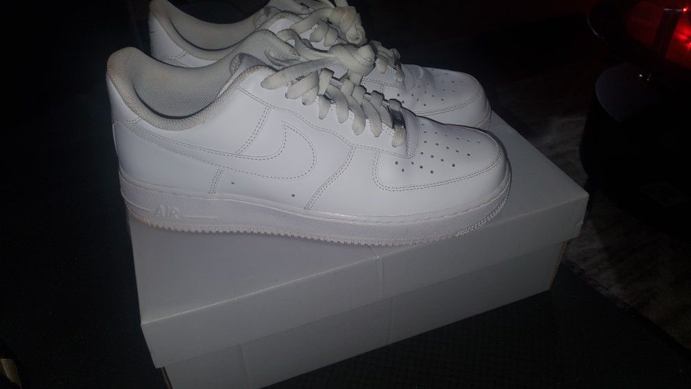 AF1