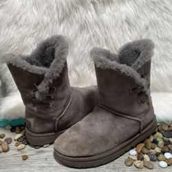 Ugg “Constantine”Boots size 7