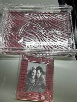 Perfume / Make- Up Tray Set 