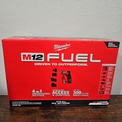 MILWAUKEE M12 FUEL INSTALLATION DRILL DRIVER KIT 