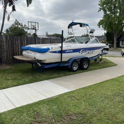 2001 Toyota Wake and ski