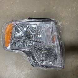 2013    F150  Headlight 