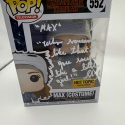 Funko Pop Stranger Things Max Costume #552 Hot Topic Exclusive Sadie Sink Signed