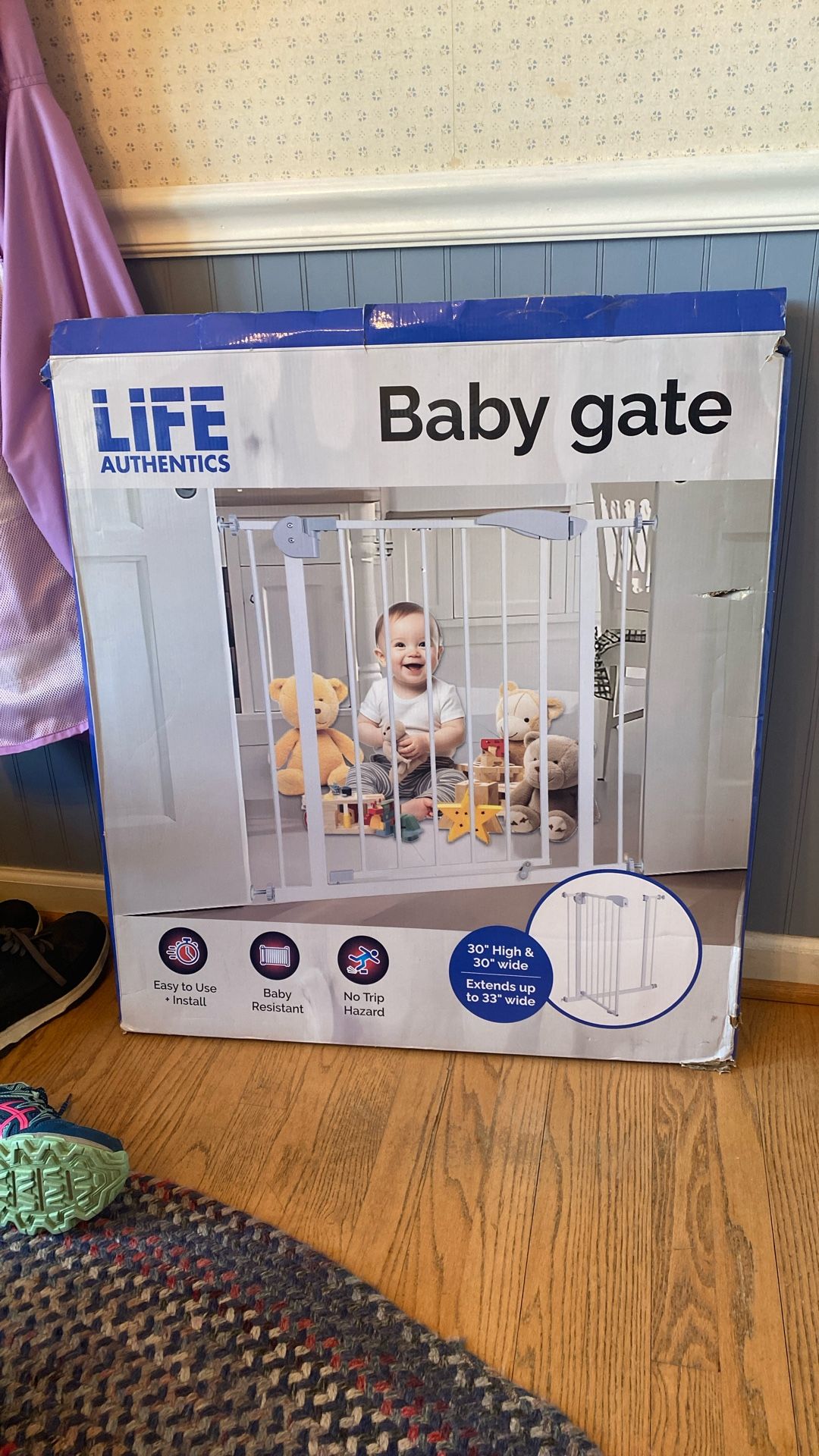 Metal Walk-Through Baby Gate new inbox