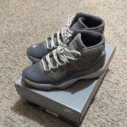 Jordan 11 Cool Grey 8.5
