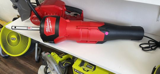 Milwaukee M18 FUEL Blower Attachment