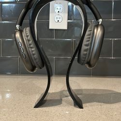 Apple Design Bluetooth Headphones 