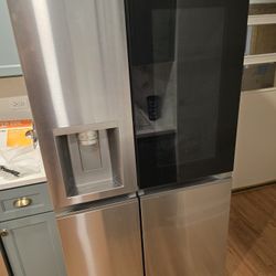 *NEW* LG Instaview Refrigerator 
