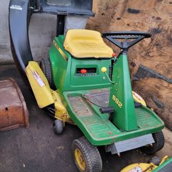 John Deere Riding Mower