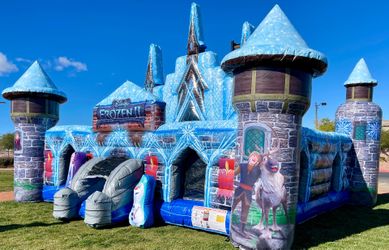 Frozen playland bounce house