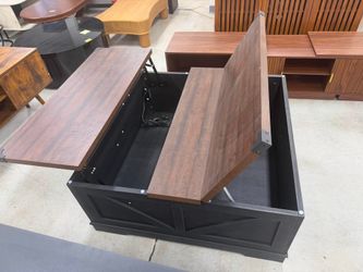 40" Farmhouse Lift Top Coffee Table with Hidden Compartment and Power Outlets