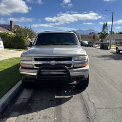 2001 Chevrolet Suburban 1500 LT