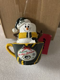 One of a kind !!! NEW !!!! Green Bay Packers Christmas Decor.