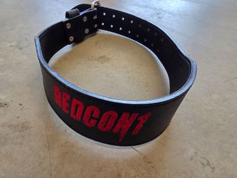 Redcon1 weight lifting belt