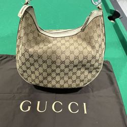 Gucci Twins Hobo GG Canvas Medium Shoulder bag / Purse. 