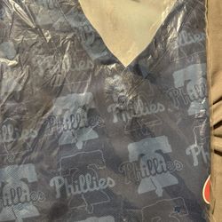 Phillies Scrub Shirt XL