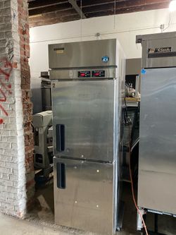 Combination freezer and refrigerator