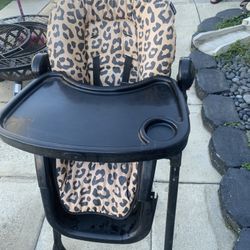 high chair 