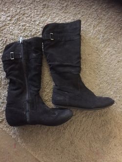 Girls boots