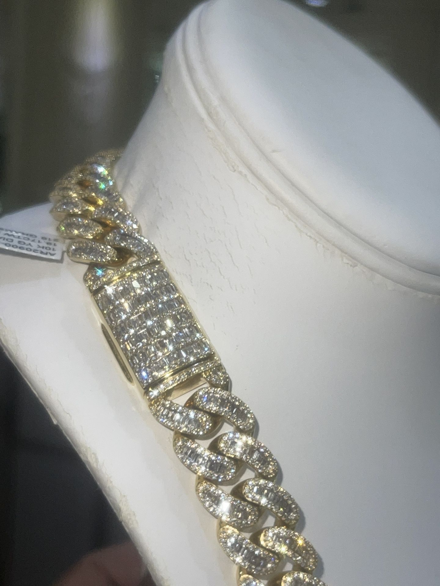 Diamond Cuban Link Chain Vs Solid 10kt