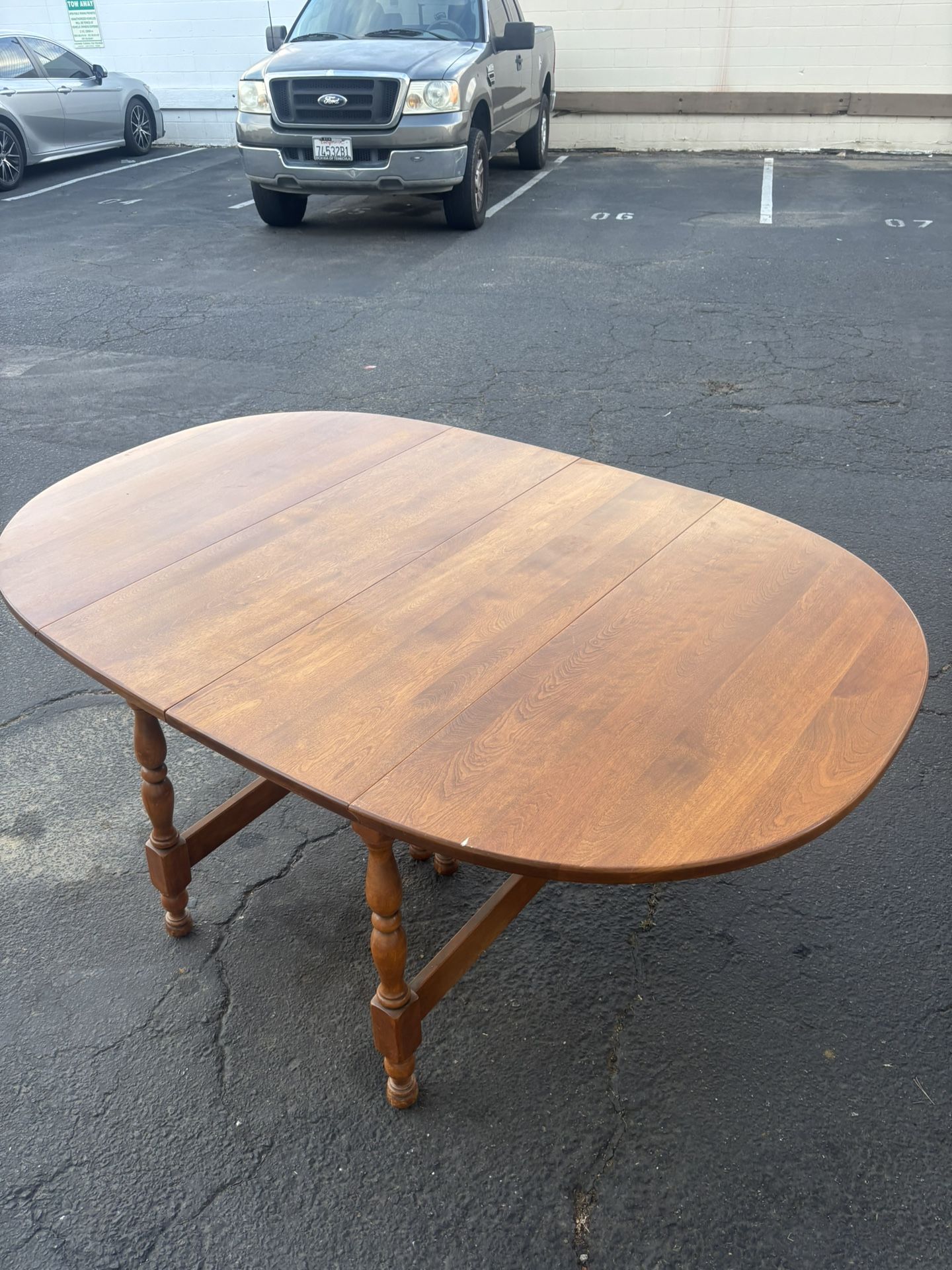 Maple Dinning Table Vintage
