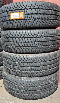 275/65/20 Michelin Selling a set of 4 tires in excellent condition 🫡