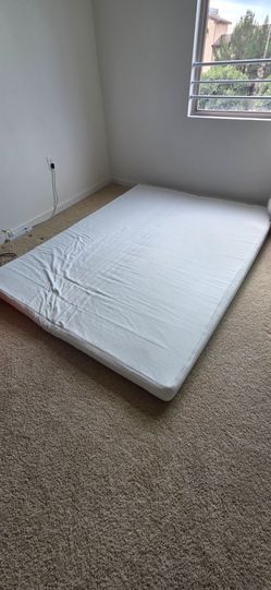 Bed toppers