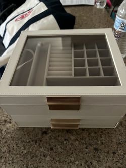 3 tier jewelry box