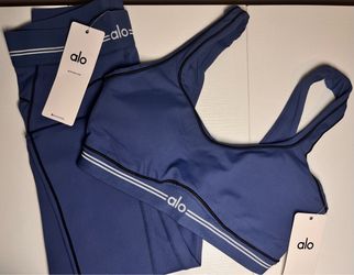 Alo Yoga Set