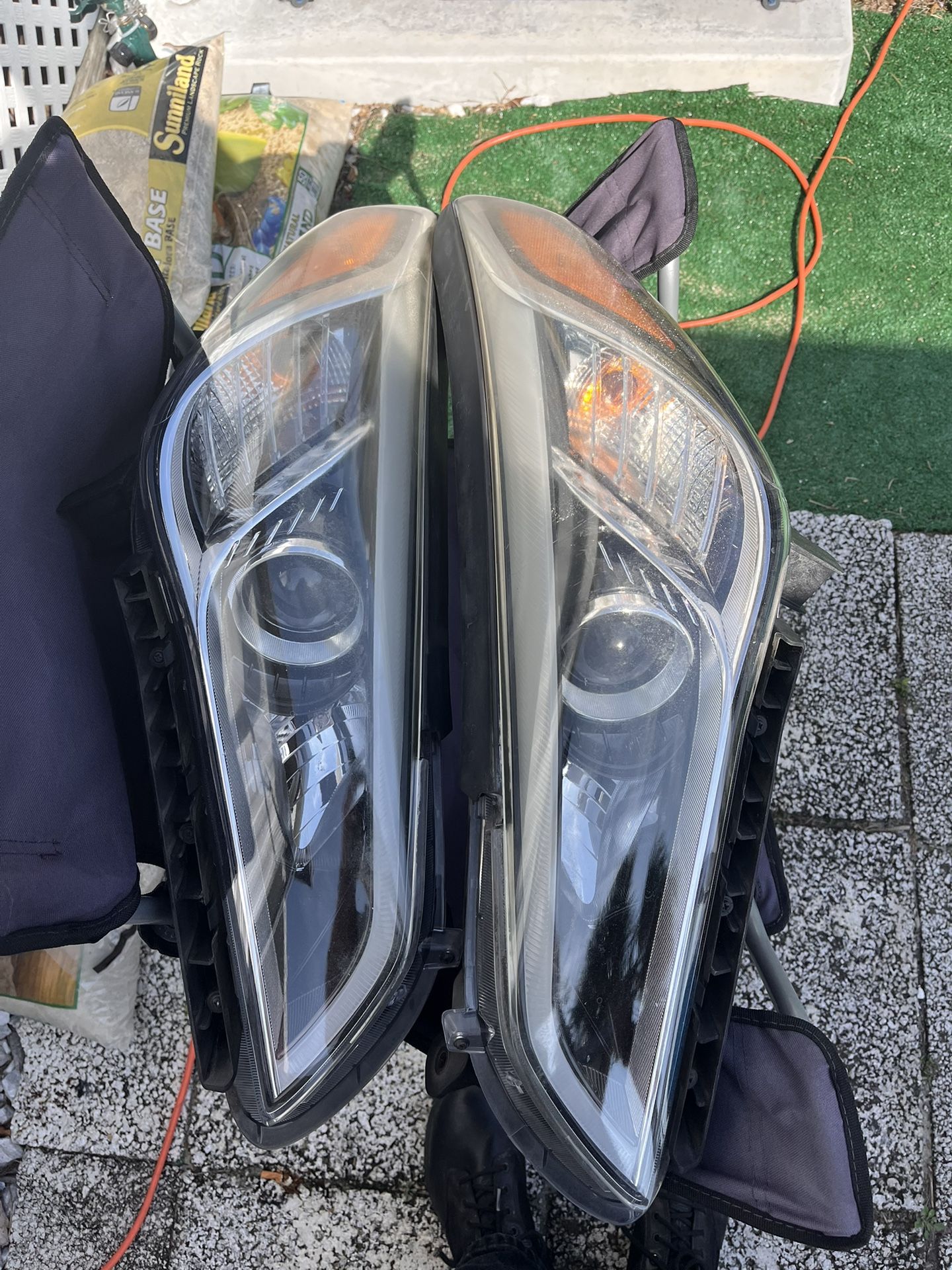 2015-19 Hyundai Sonata Headlights